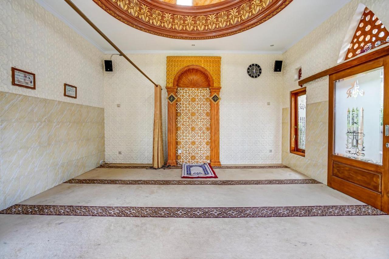 Super Oyo 90642 Lancar Homestay Syariah Tlekung Eksteriør bilde