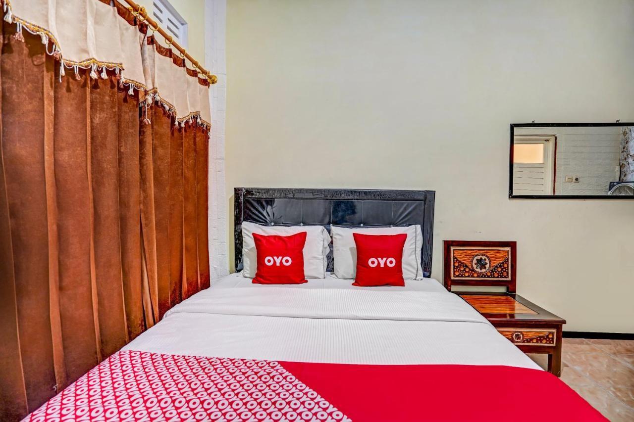 Super Oyo 90642 Lancar Homestay Syariah Tlekung Eksteriør bilde